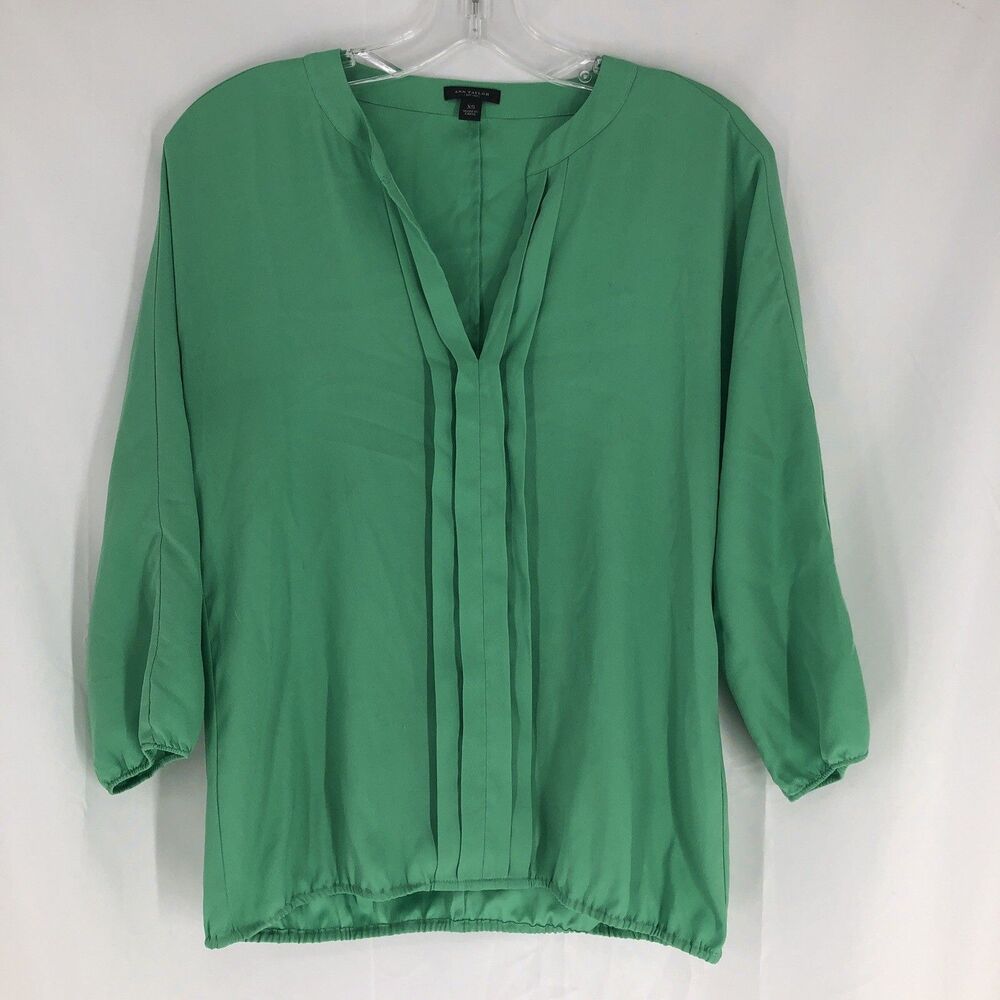 Ann Taylor Factory Kelly Green V-Neck Dolman Blouse